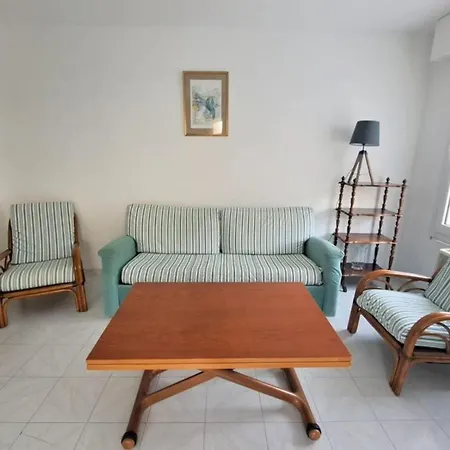 Bright With Terrace In * Fréjus